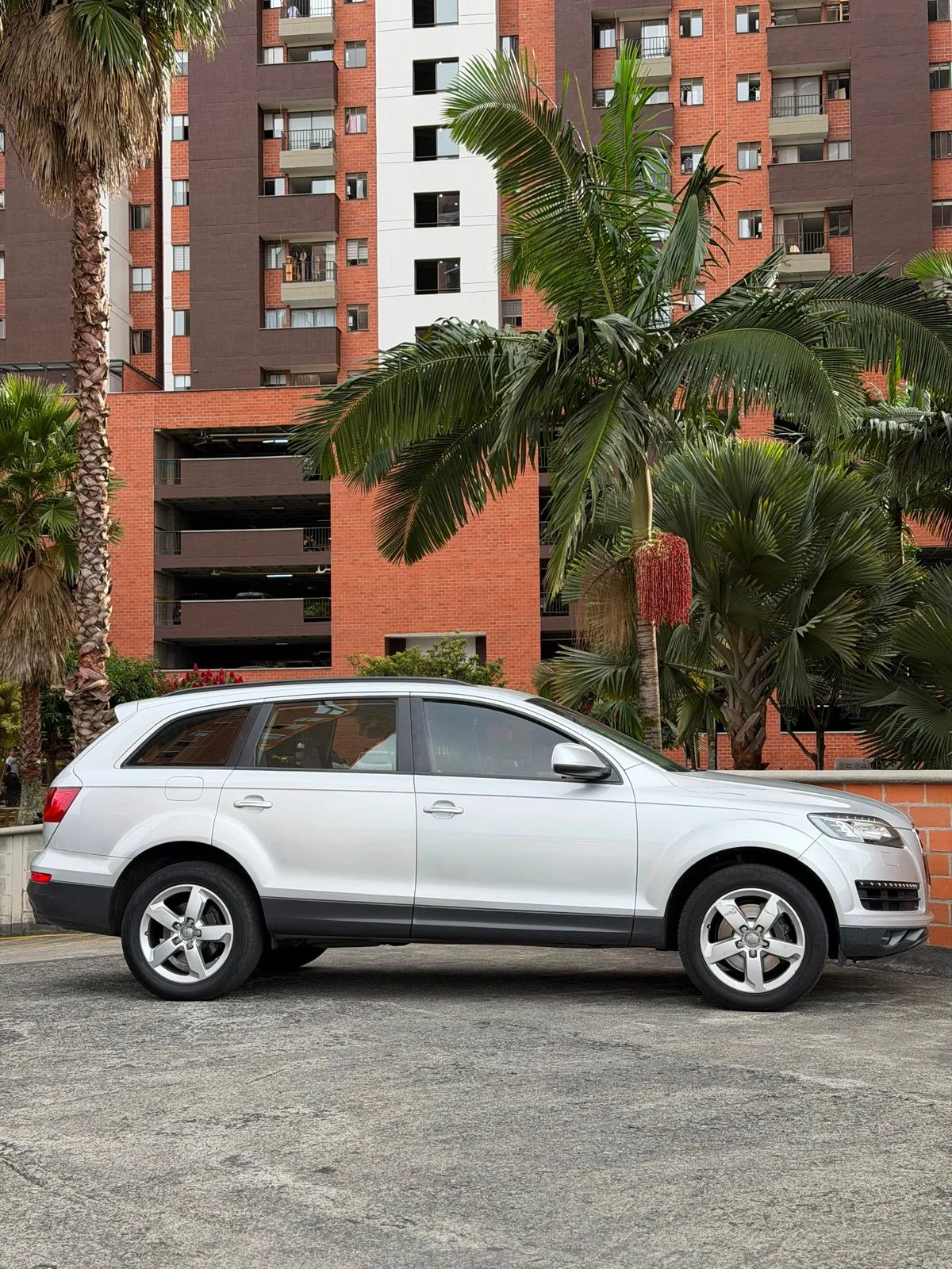 Audi Q7 2013 — foto 9 de 11