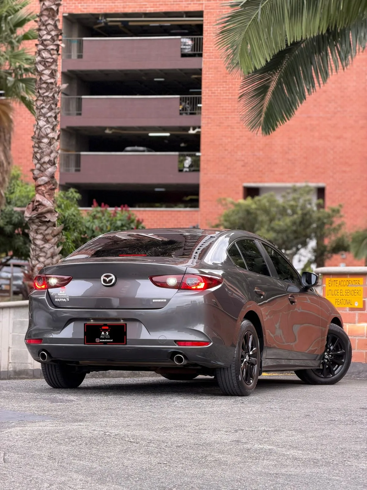 Mazda 3 Skyactiv-g 2021 — foto 9 de 12