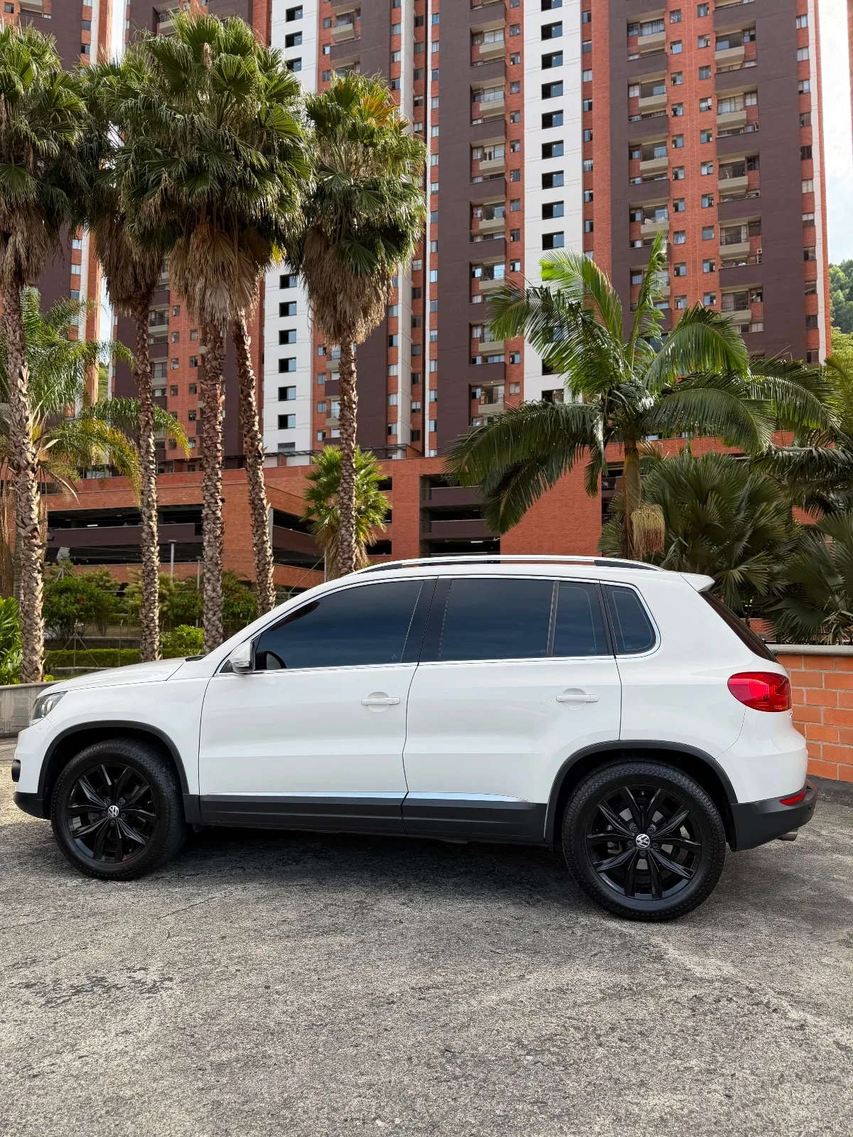 Volkswagen Tiguan Sport & Style 2013 — foto 2 de 12