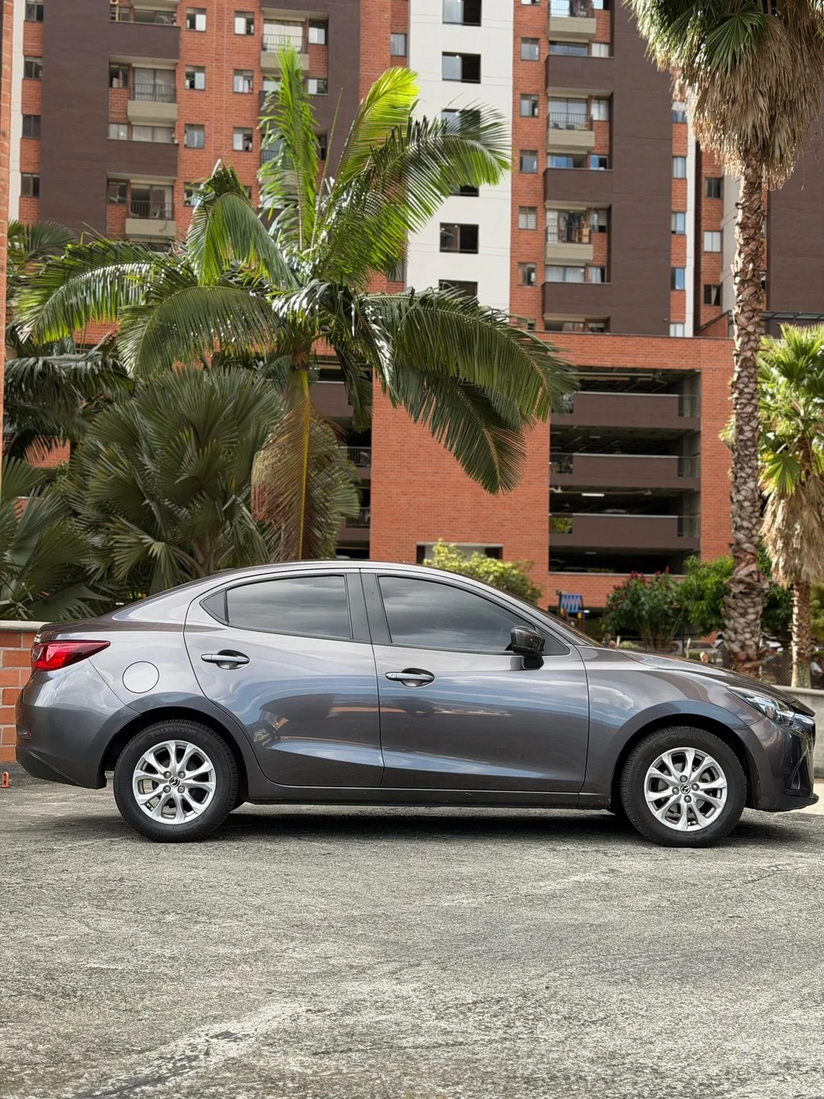 Mazda 2 Skyactiv 2019 — foto 10 de 12