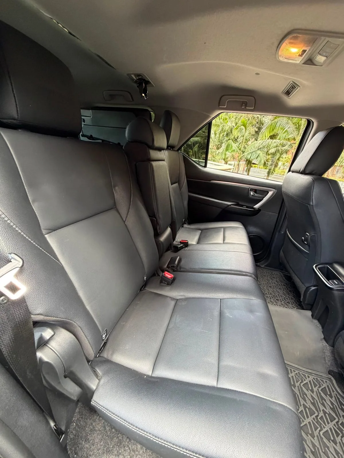 Toyota Fortuner Sr 2023 — foto 7 de 12