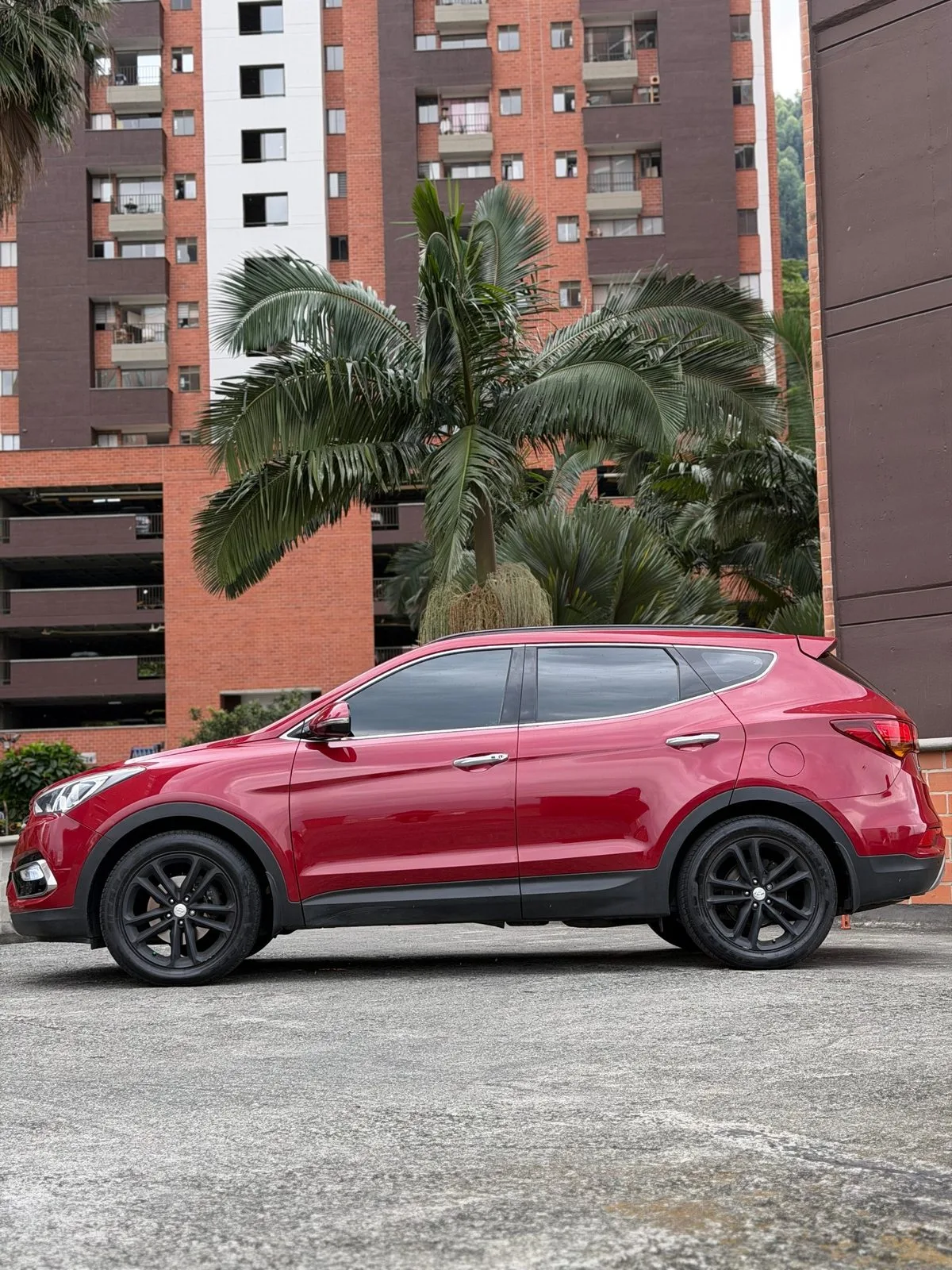 Hyundai Santafe Limited 2017 — foto 2 de 11