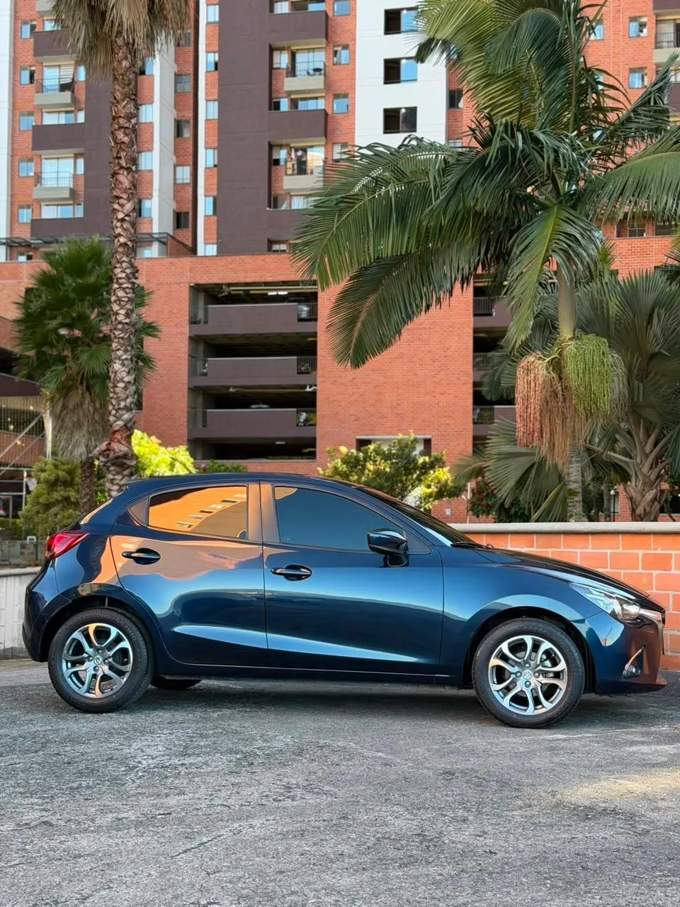 Mazda 2 Touring 2019 — foto 9 de 11