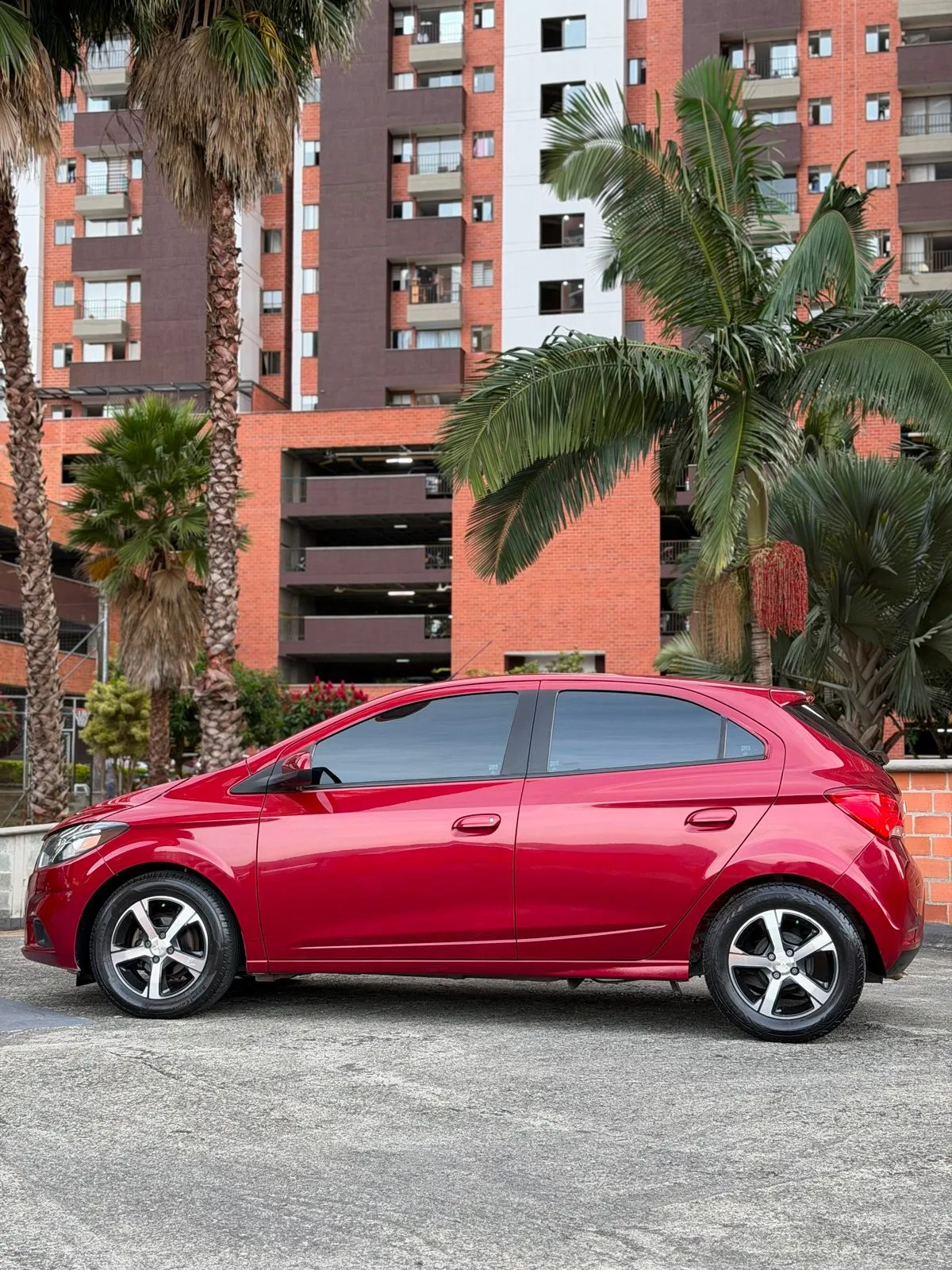 Chevrolet Onix LTZ 2019 — foto 2 de 12