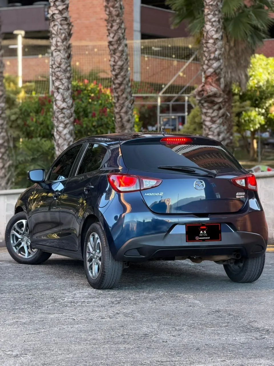Mazda 2 Touring 2019 — foto 3 de 11