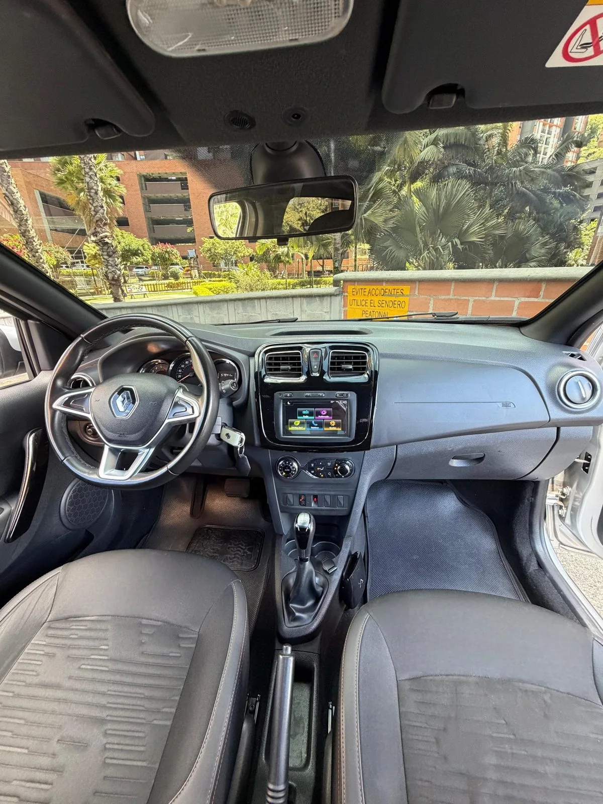 Renault Sandero Stepway Intens 2023 — foto 6 de 12