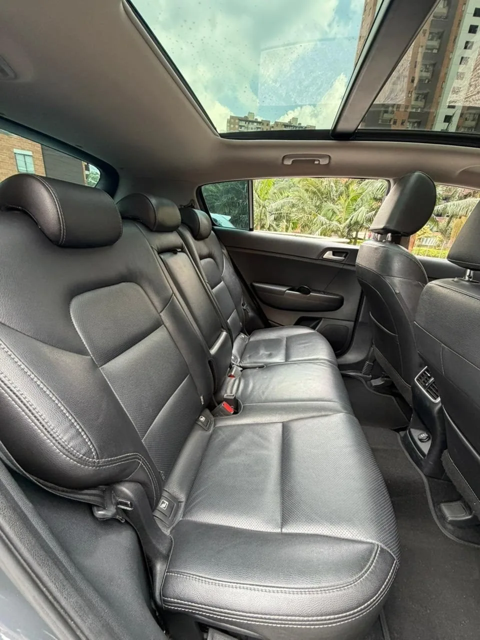 Kia Sportage Vibrant 2021 — foto 9 de 12