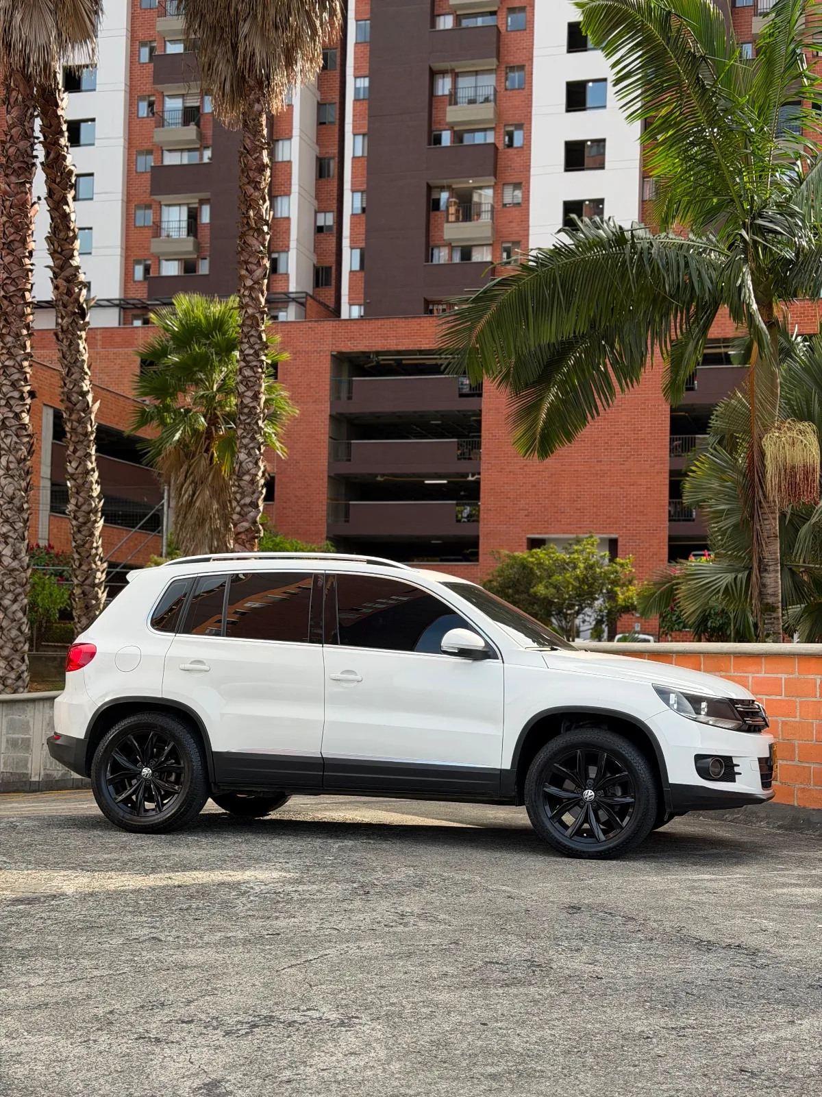 Volkswagen Tiguan Sport & Style 2013 — foto 9 de 12