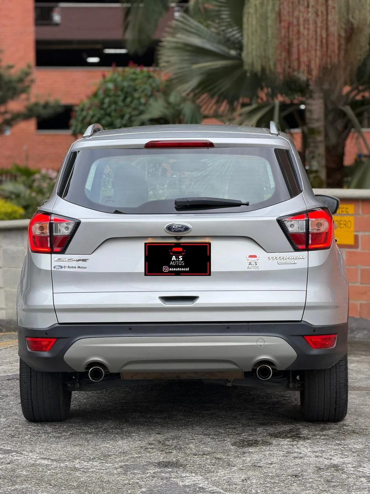 Ford Escape Titanium 2018 — foto 4 de 11