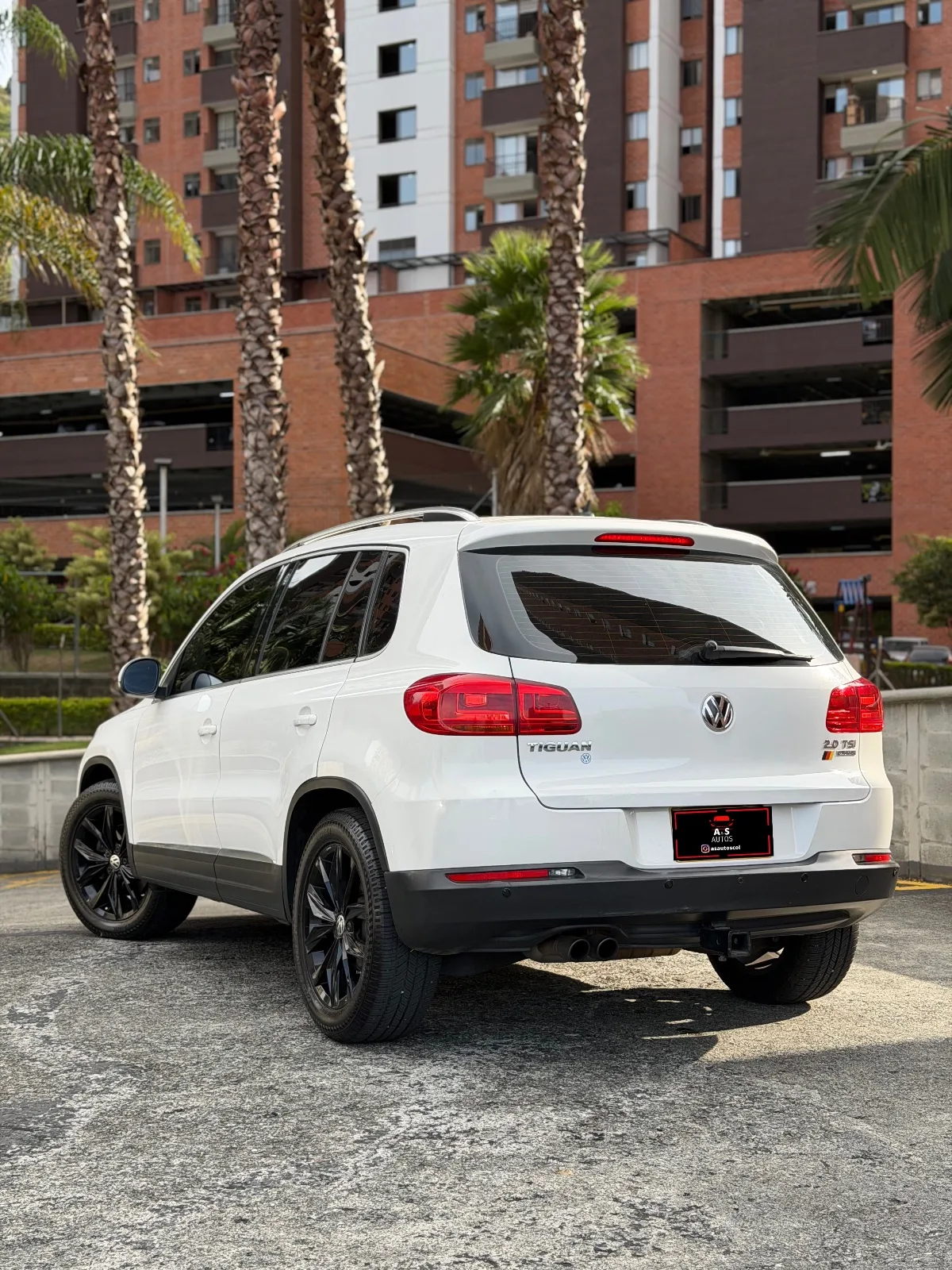 Volkswagen Tiguan Sport & Style 2013 — foto 3 de 12