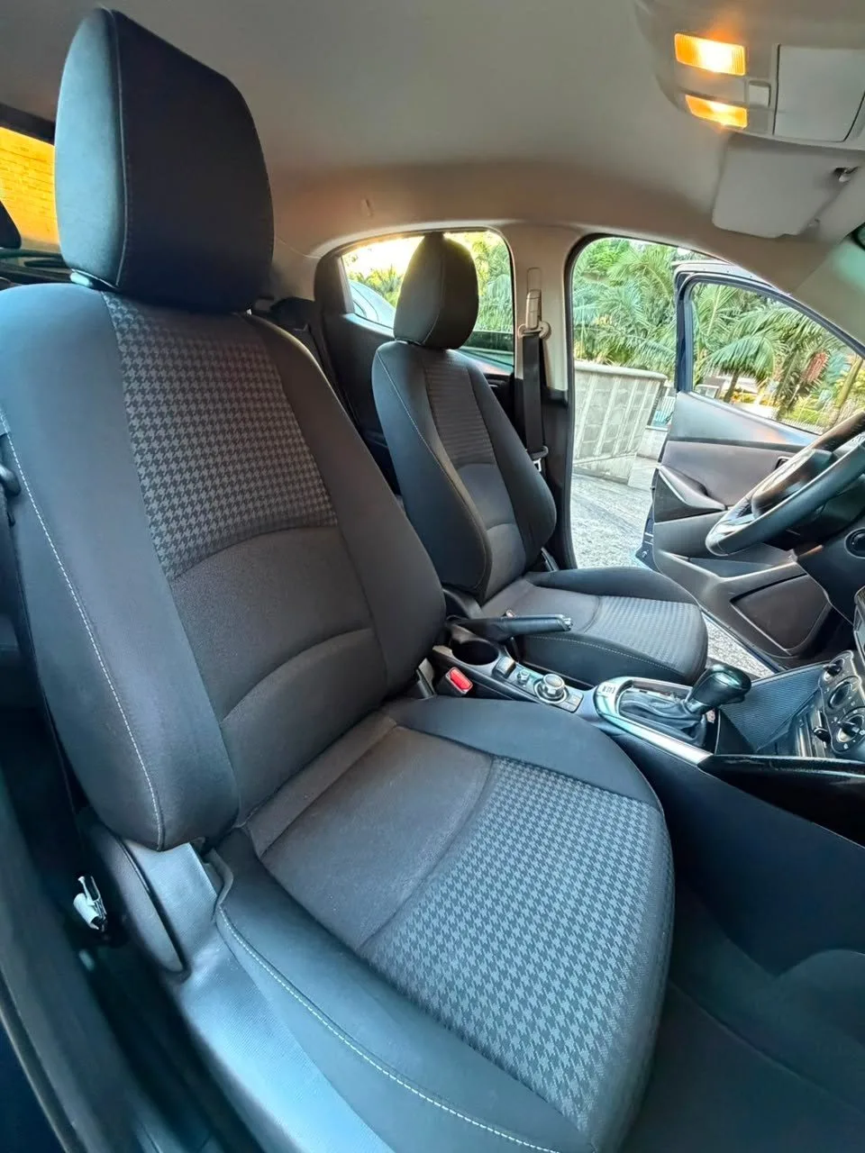 Mazda 2 Touring 2019 — foto 6 de 11