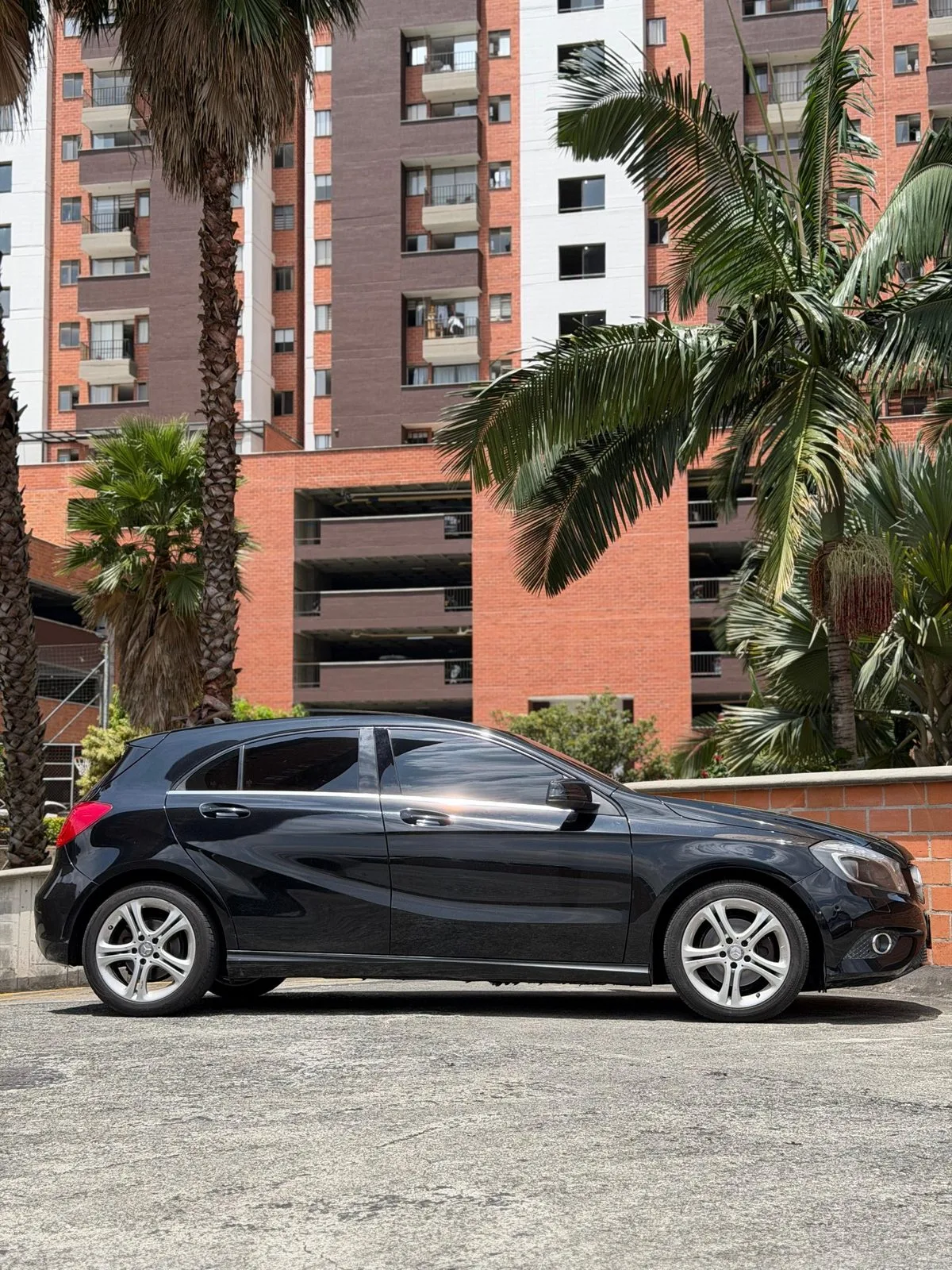 Mercedes Benz A200 Progressive 2015 — foto 9 de 10