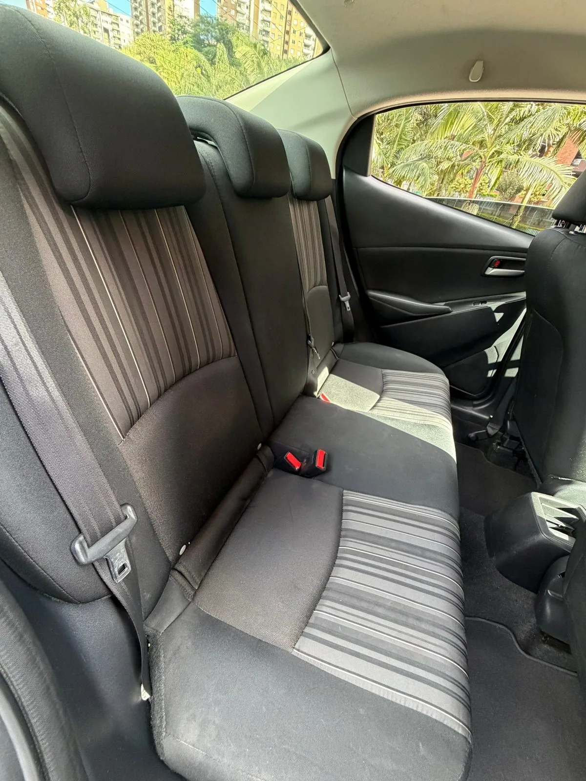 Mazda 2 Skyactiv 2019 — foto 8 de 12