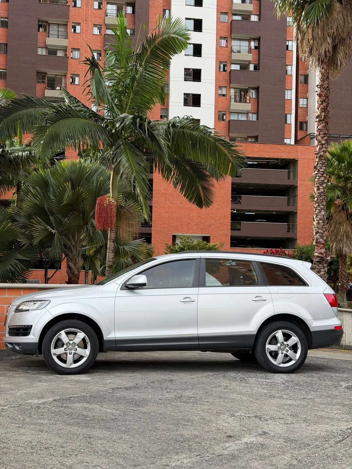 Audi Q7 2013 — foto 2 de 11