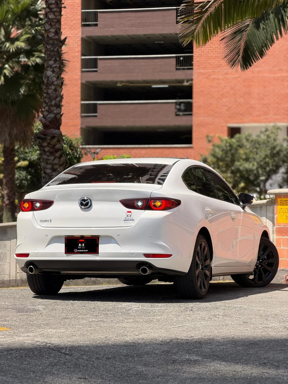Mazda 3 Grand Touring LX Carbon 2026 — foto 8 de 11