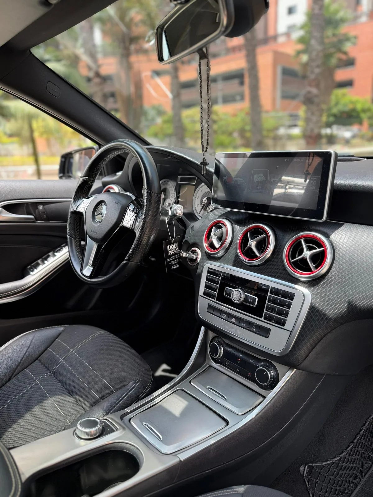 Mercedes Benz A200 Progressive 2015 — foto 5 de 10