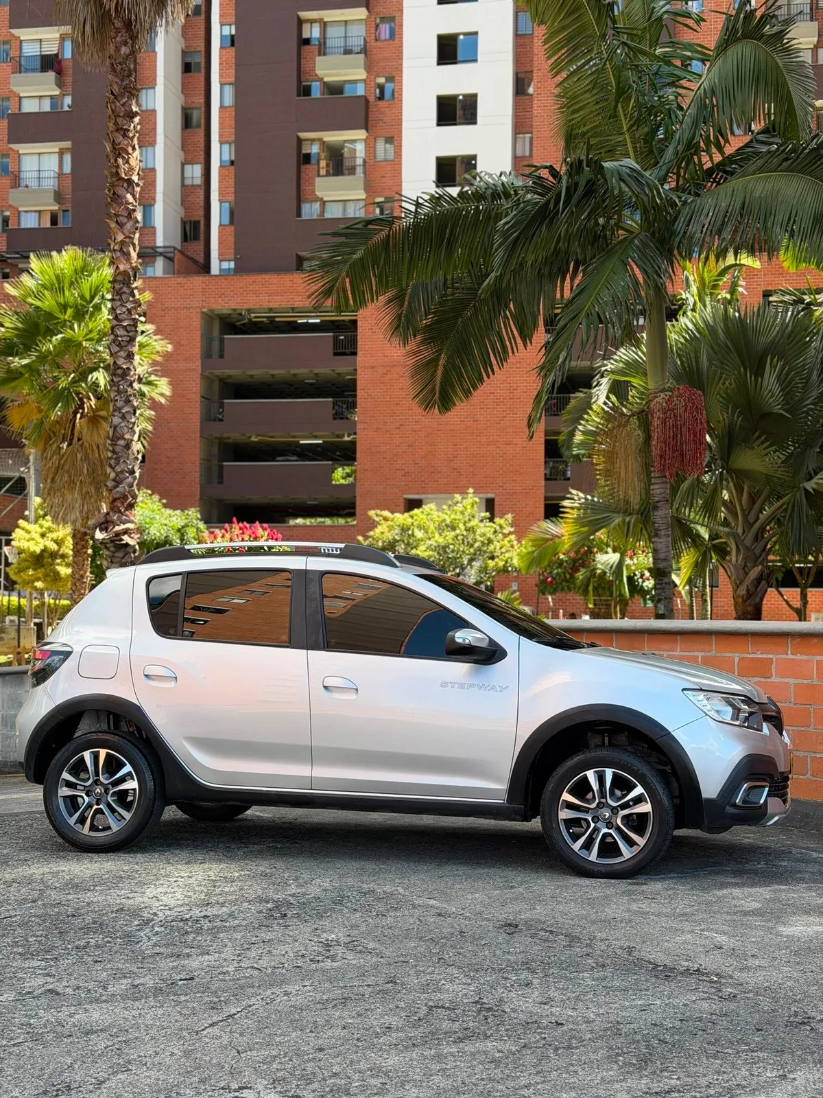 Renault Sandero Stepway Intens 2023 — foto 10 de 12