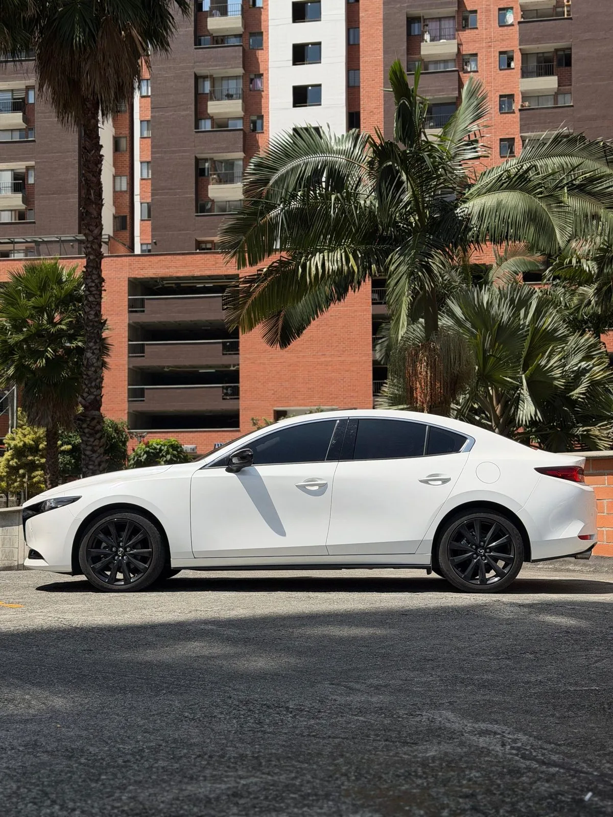 Mazda 3 Grand Touring LX Carbon 2026 — foto 2 de 11